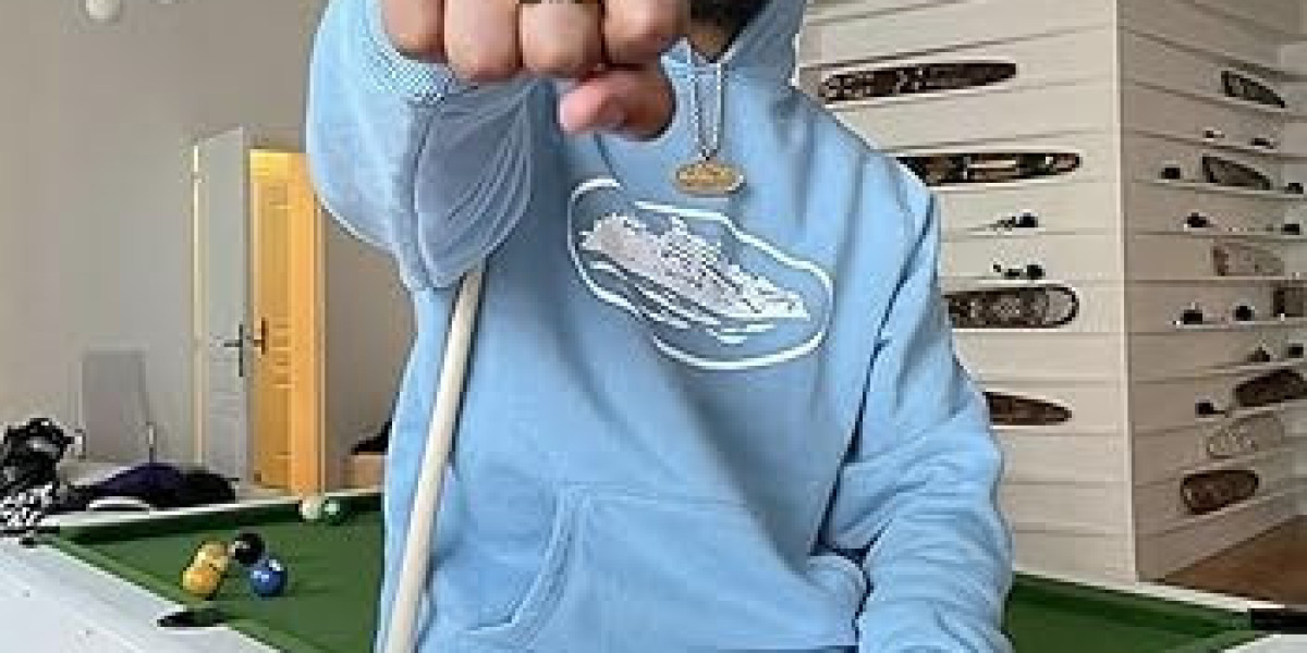 Corteiz Hoodie Built for Warmth, Comfort and Everyday Style