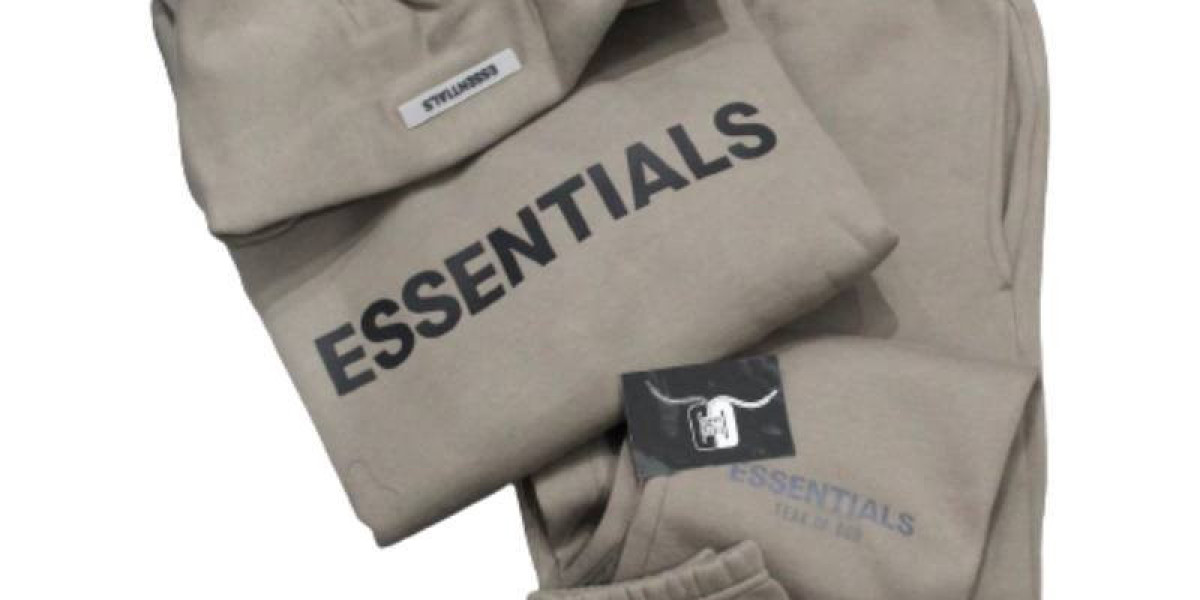Essentials: Redefining Modern Streetwear