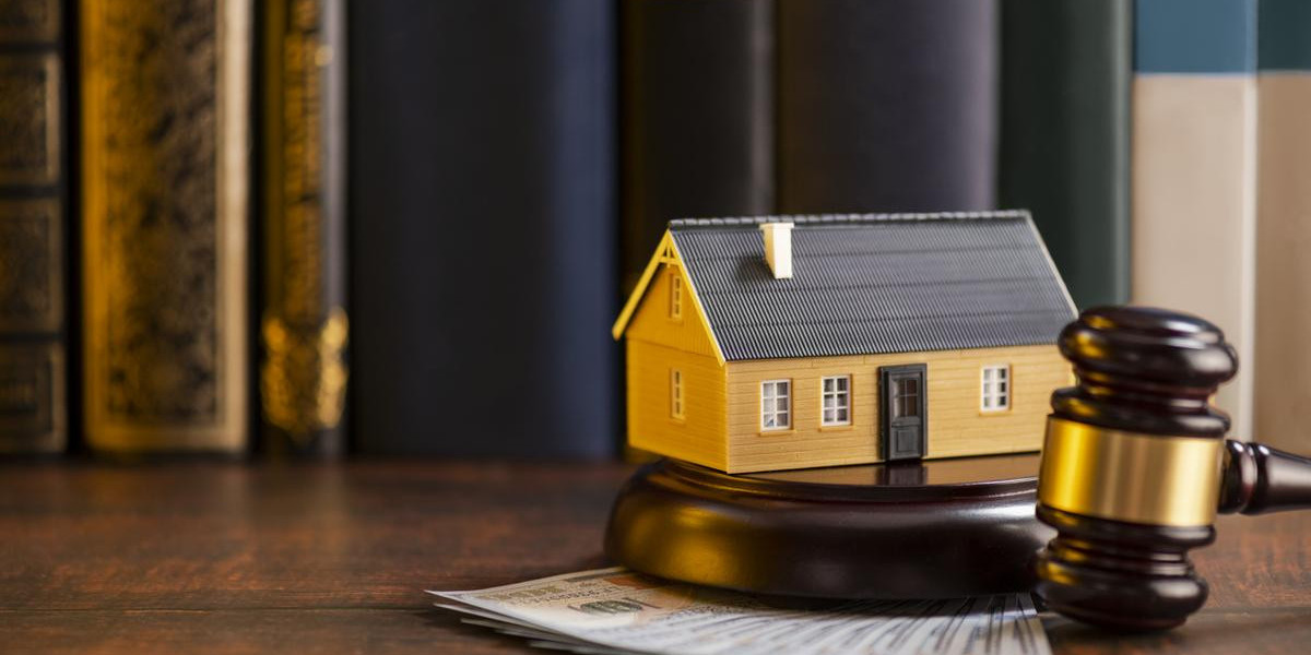 Why a Residential Real Estate Attorney Is Essential in Illinois