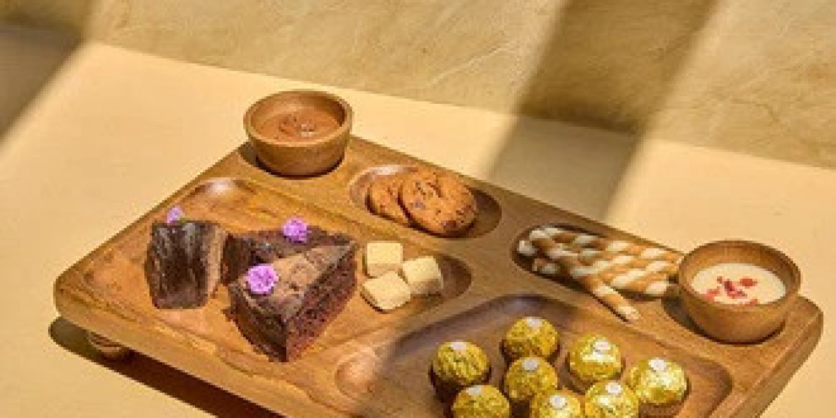 Luxury Serveware & Glassware for Elegant Home Entertaining