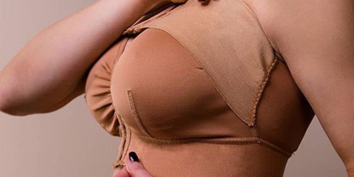 تصغير الثدي في الرياض: كيف تساعد الجراحة في تخفيف الألم والانزعاج