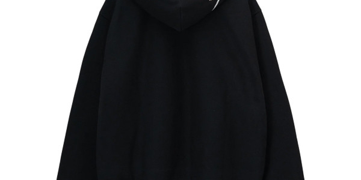 Is Stussy Still Trending in Modern Street Fashion?