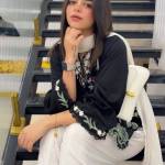 dubailadyone dubailadyone Profile Picture